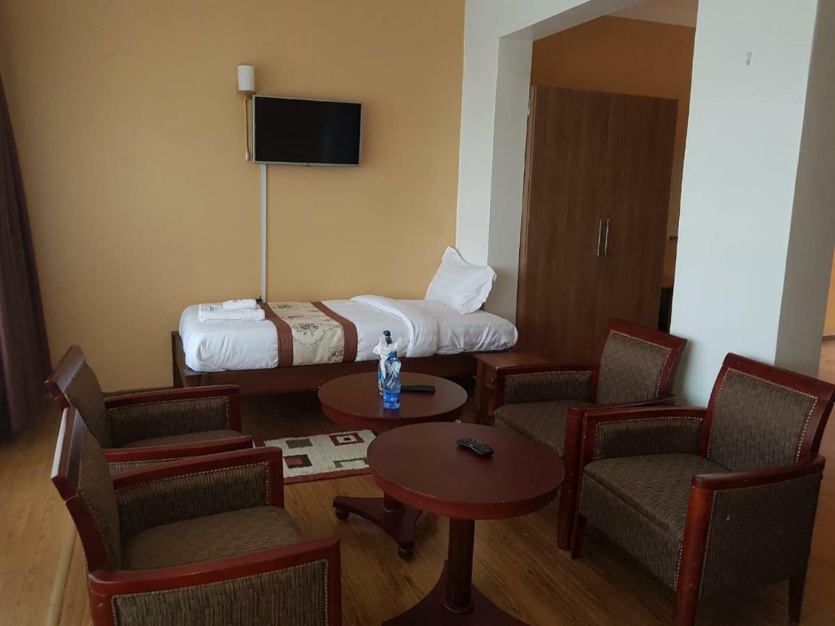 Esikar Gardens Hotel Narok المظهر الخارجي الصورة